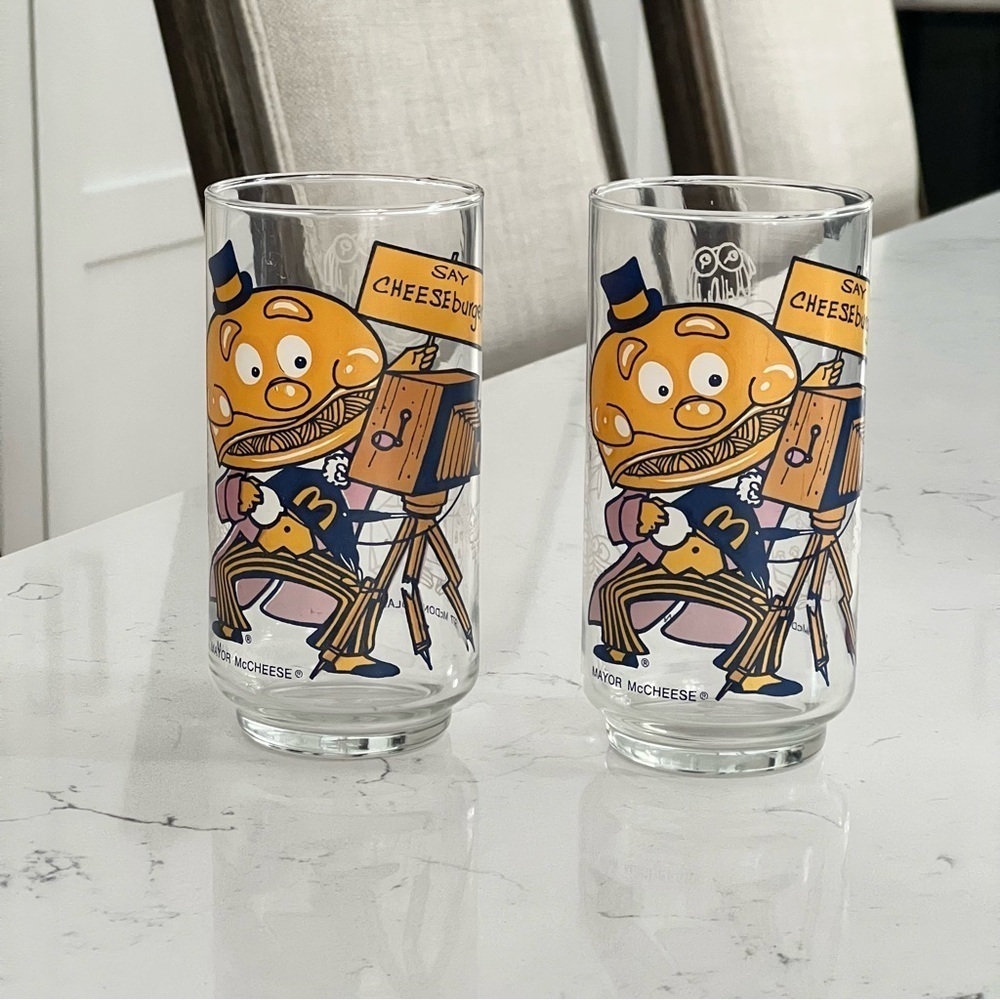 Mayor McCheese Glass Set - Yellow and Blue